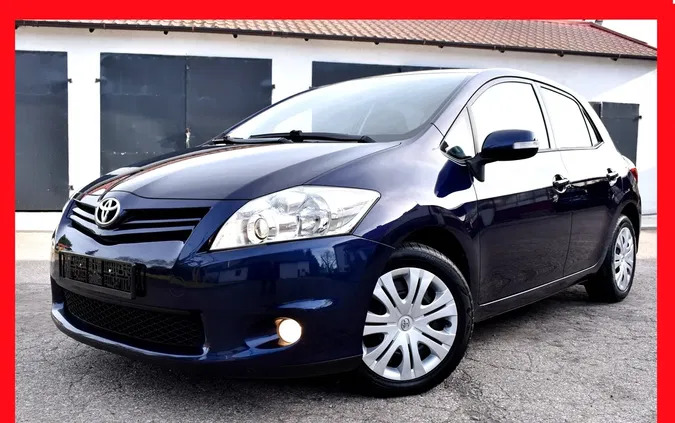 toyota auris warmińsko-mazurskie Toyota Auris cena 31900 przebieg: 136832, rok produkcji 2011 z Elbląg